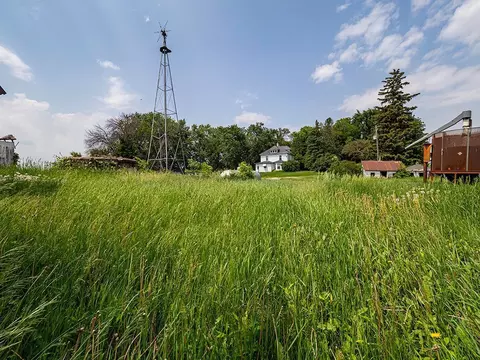 25750 Church Ave, Belle Plaine, MN 56011