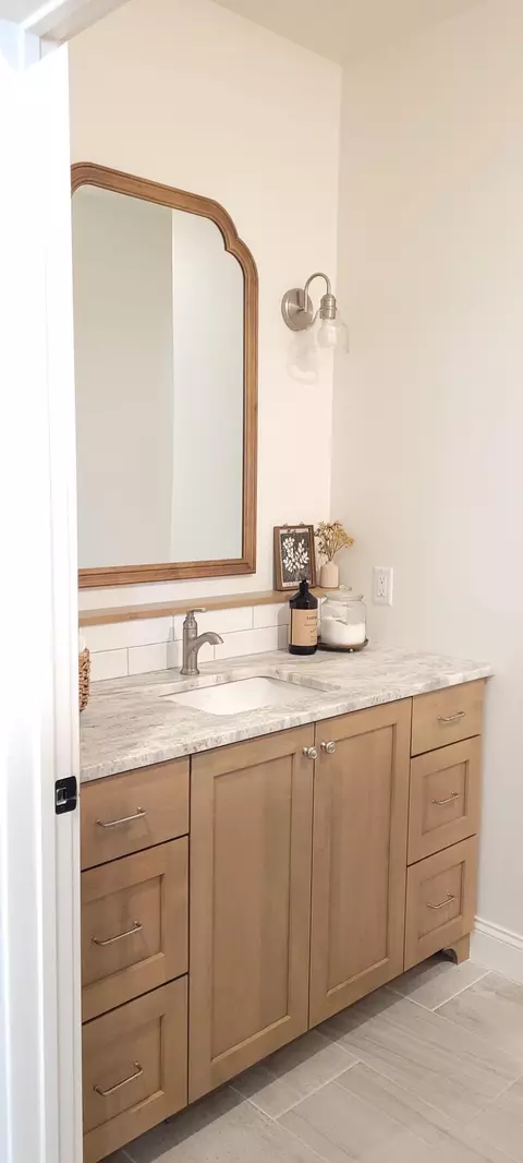 Bath - 9029 Crown Hill Ct, Brainerd, MN 56401 photo 3 of 8