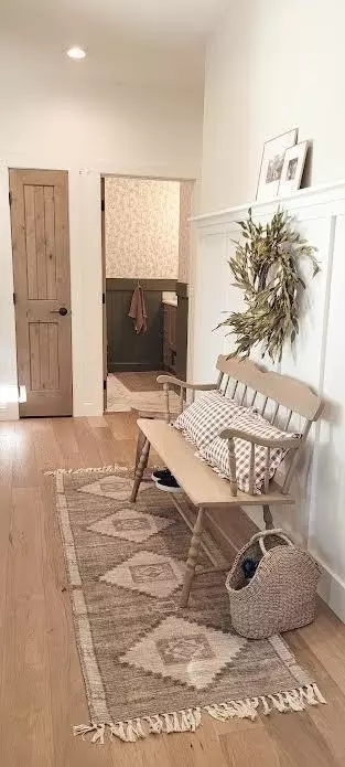 Entry Way - 9029 Crown Hill Ct, Brainerd, MN 56401 photo 2 of 6