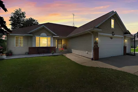 3023 Crescent Ridge Trl, Saint Cloud, MN 56301