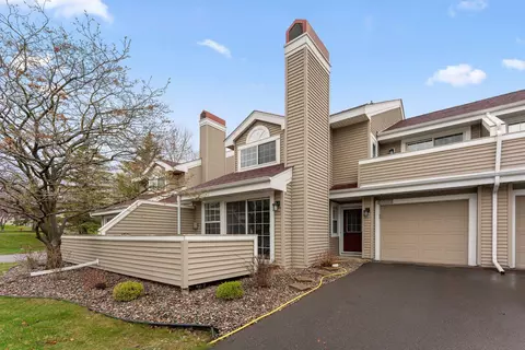 2060 Shenandoah Ct #F, Plymouth, MN 55447