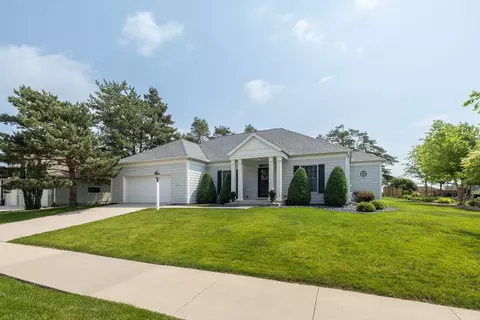 2444 Red Pine Ave SW, Rochester, MN 55902