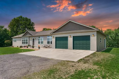 32908 285th Ave, Le Sueur, MN 56058