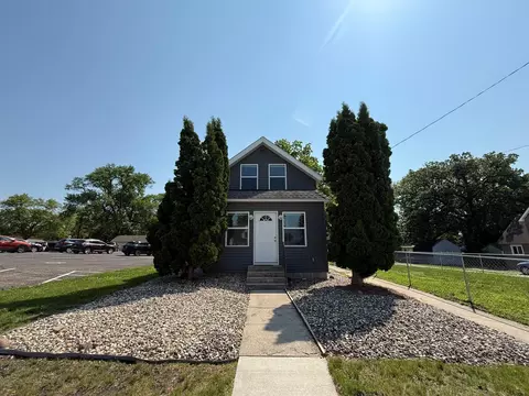 540 N 1 St, Dassel, MN 55325