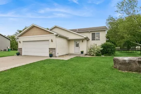 5437 Loganberry Cir, Rice, MN 56367