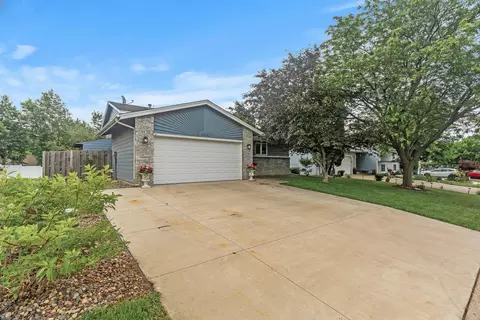 13475 Glenhurst Ave S, Savage, MN 55378