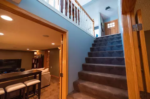 Entry Way - 701 E Oak Ave, Olivia, MN 56277 photo 5 of 5