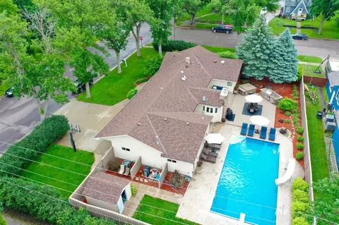 View/Area - 701 E Oak Ave, Olivia, MN 56277 photo 1 of 4