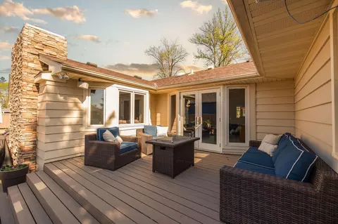 Exterior - 701 E Oak Ave, Olivia, MN 56277 photo 8 of 21