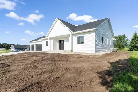 1720 Summer Ln NE, Alexandria, MN 56308