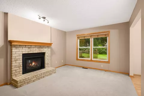 597 Thames Cir, Eagan, MN 55123 photo 17