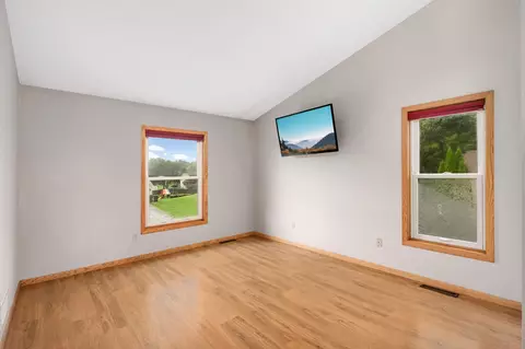 597 Thames Cir, Eagan, MN 55123 photo 20