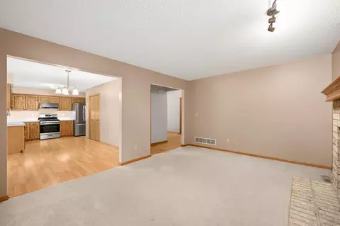 597 Thames Cir, Eagan, MN 55123 photo 18
