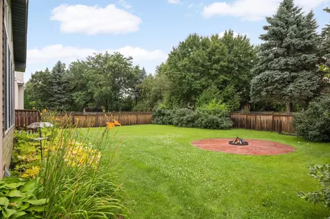 597 Thames Cir, Eagan, MN 55123 photo 37