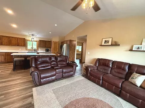 Living - 16696 Eclipse Dr, Park Rapids, MN 56470 photo 2 of 3
