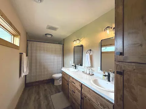 Bath - 16696 Eclipse Dr, Park Rapids, MN 56470 photo 1 of 5