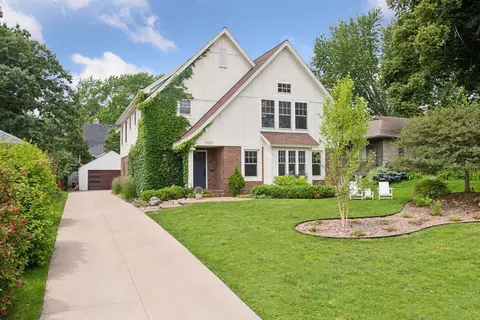 5520 Park Pl, Edina, MN 55424