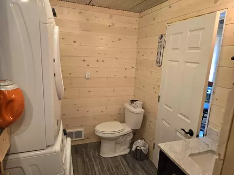Bath - 20389 640th Ln, Jacobson, MN 55752 photo 1 of 2