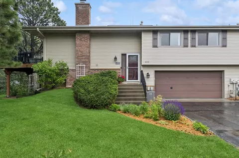 4152 Sylvia Ln S, Shoreview, MN 55126