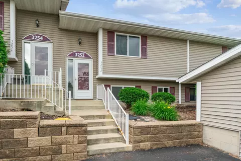 3252 Dodd Ln, Eagan, MN 55121