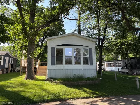 13496 Campfire Cir, South Haven, MN 55382