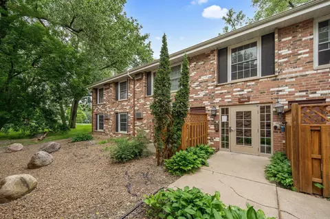 4584 Cedar Lake Rd S #4, Saint Louis Park, MN 55416