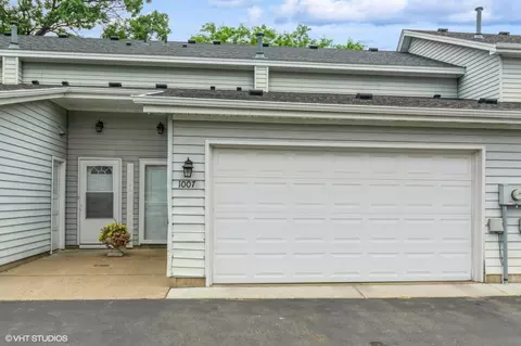1007 124th Cir NW, Coon Rapids, MN 55448