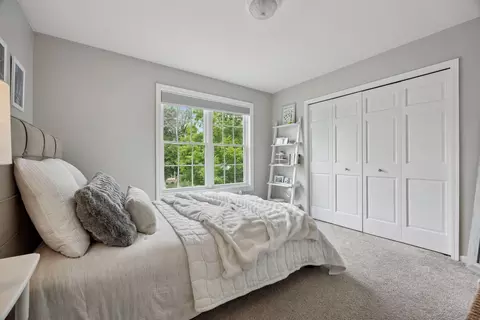 Bedroom - 5675 Marsh Pointe Dr, Shorewood, MN 55331 photo 6 of 9