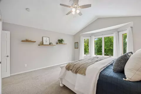 Bedroom - 5675 Marsh Pointe Dr, Shorewood, MN 55331 photo 1 of 9