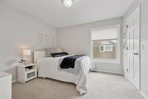Bedroom - 5675 Marsh Pointe Dr, Shorewood, MN 55331 photo 8 of 9