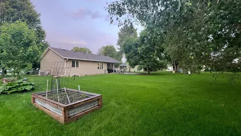405 Sun Cir, Avon, MN 56310 photo 8
