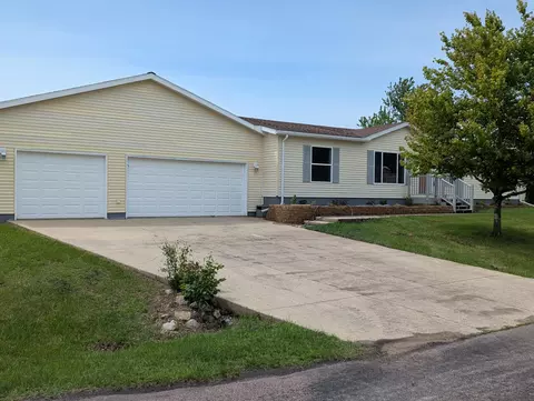 426 Hanson St, Hayward, MN 56043