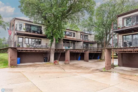722 Elm St N #A8, Fargo, ND 58102
