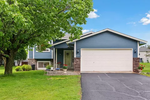 8580 Chanhassen Hills Dr S, Chanhassen, MN 55317