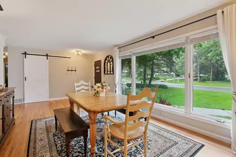 Dining - 5510 Joyce St, Maple Plain, MN 55359 photo 2 of 4