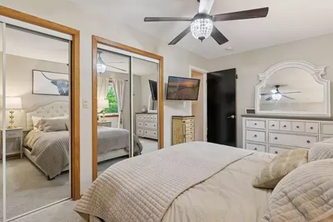 Bedroom - 5510 Joyce St, Maple Plain, MN 55359 photo 2 of 5