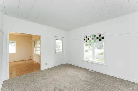 525 Warren Ave, Spring Valley, MN 55975 photo 13
