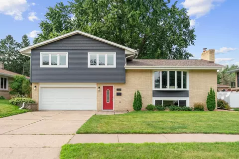 2188 Powers Ave, Saint Paul, MN 55119