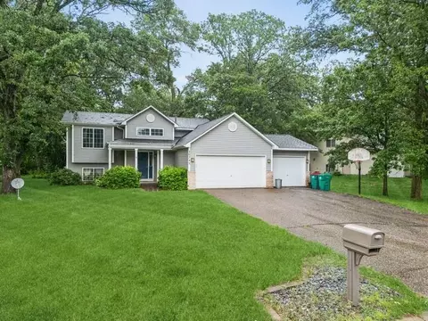 26343 10th St W, Zimmerman, MN 55398