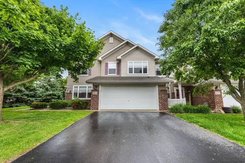 20354 Kensfield Trl #1403, Lakeville, MN 55044