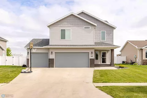 618 23rd Ave W, West Fargo, ND 58078