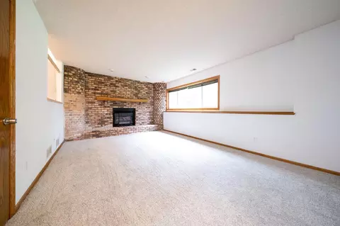 Living - 4373 Nestling Cir, Eagan, MN 55122 photo 7 of 8
