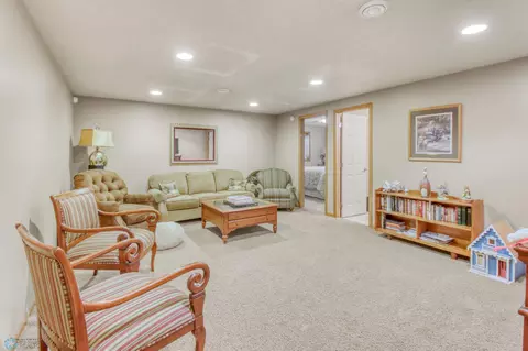 Living - 3327 23rd Ave S, Fargo, ND 58103 photo 5 of 6