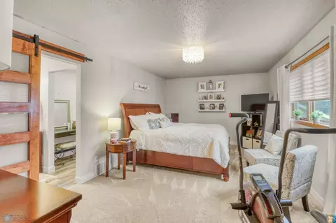 Bedroom - 3327 23rd Ave S, Fargo, ND 58103 photo 1 of 6