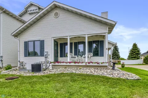 Exterior - 3327 23rd Ave S, Fargo, ND 58103 photo 4 of 5