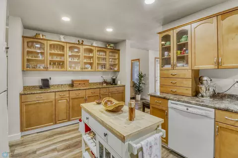 Kitchen - 3327 23rd Ave S, Fargo, ND 58103 photo 3 of 7