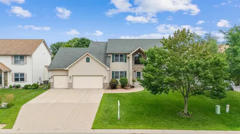 9714 Hillside Trl S, Cottage Grove, MN 55016