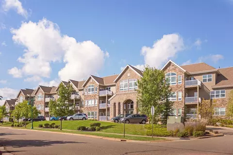 2670 Kelley Pkwy #312, Orono, MN 55356