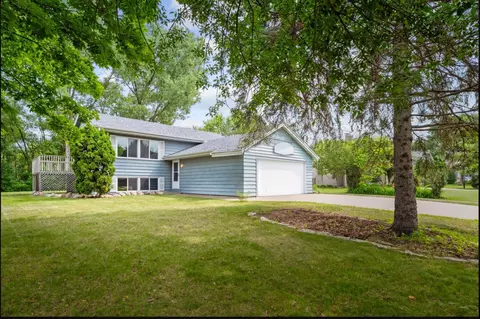 905 97th Ln NE, Blaine, MN 55434