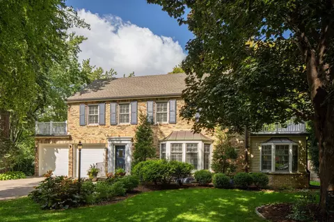 5011 Wooddale Ln, Edina, MN 55424